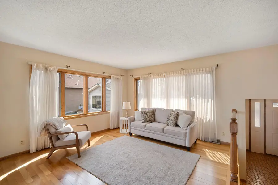 3521 Interlachen Drive Ne, Ham Lake, MN 55304 - #3