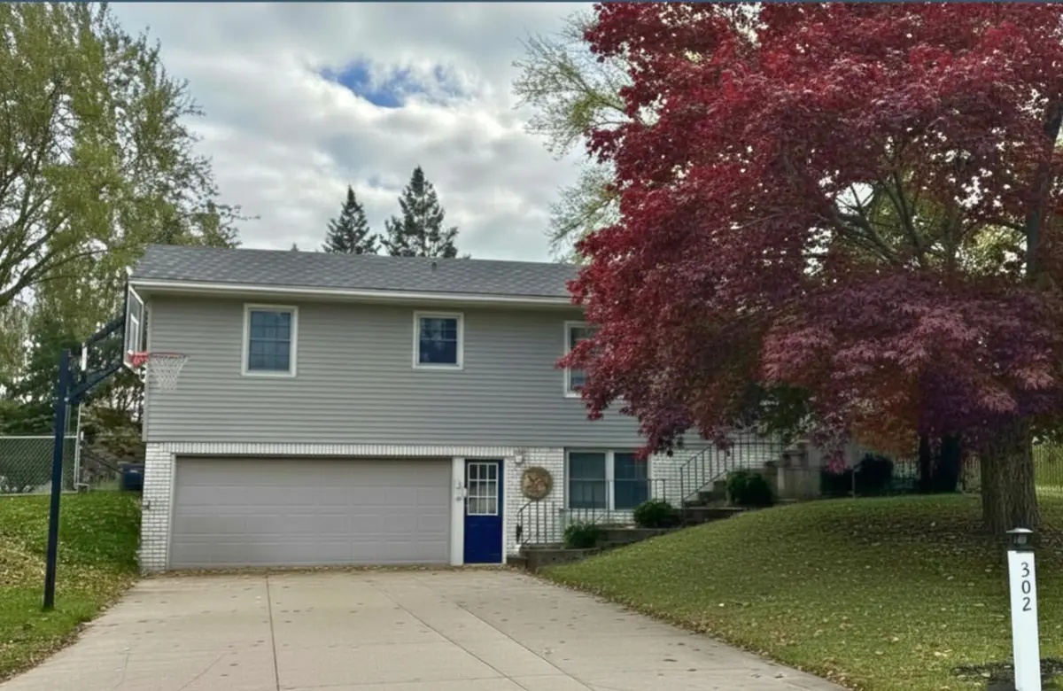 302 4th Avenue Ne, Byron, MN 55920 - #1