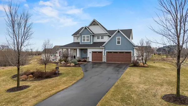 710 Crest Curve, Hudson, WI 54016