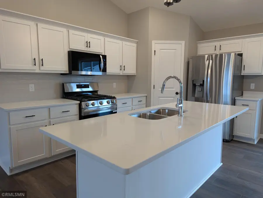 2735 Ivy Avenue Ne, Saint Michael, MN 55376 - #3