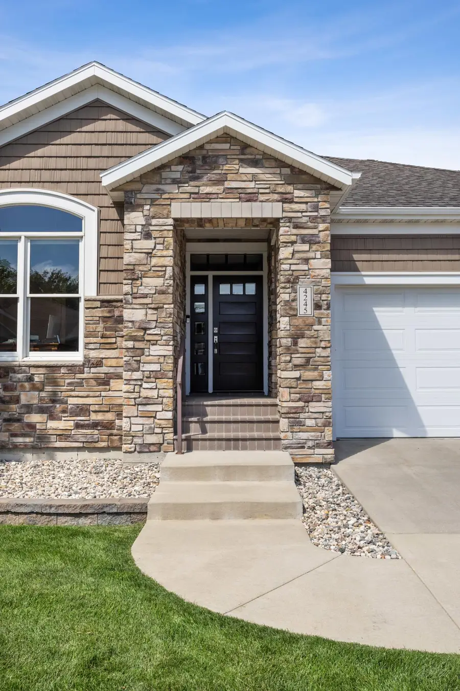 4245 Coventry Drive S, Fargo, ND 58104 - #2