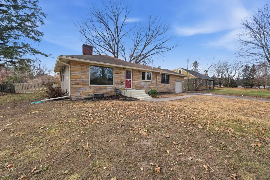 1446 Shryer Avenue W, Roseville, MN 55113 - #3