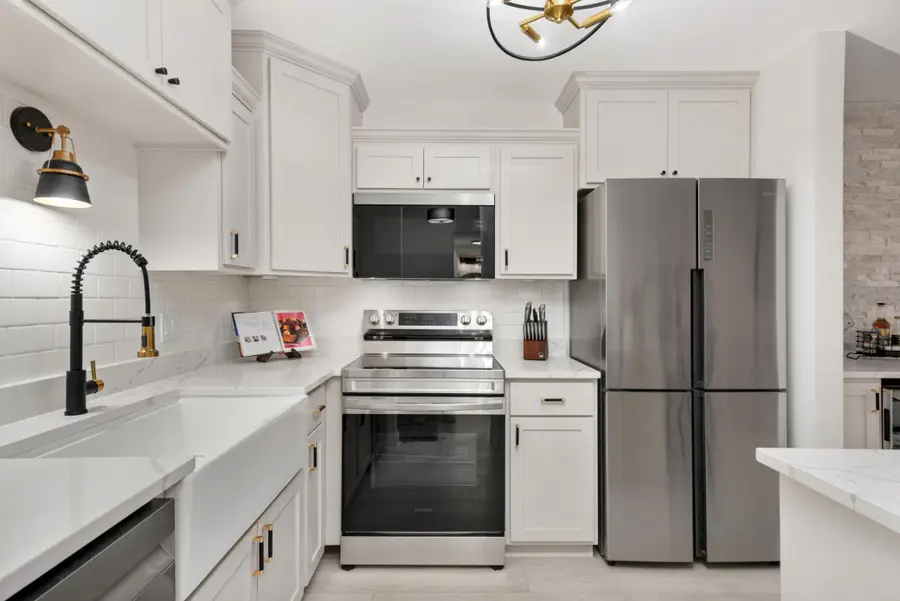 26 10th Street W #705, Saint Paul, MN 55102 - #2