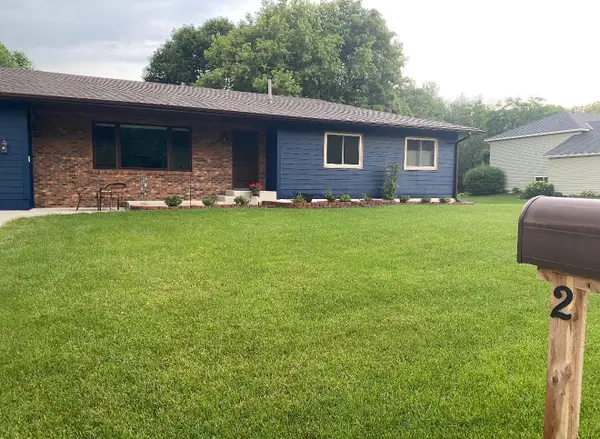 2 6th Avenue S, Sartell, MN 56377