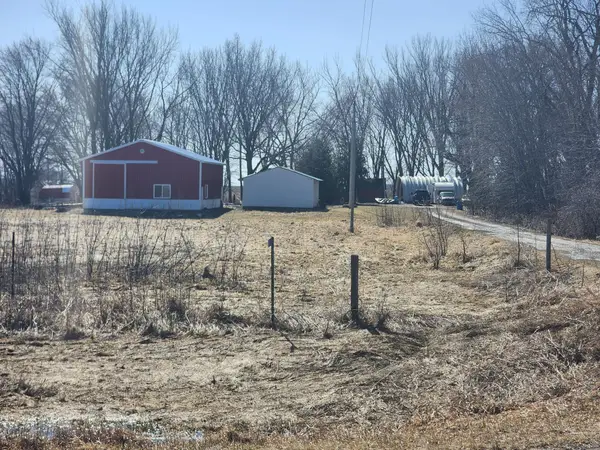 16305 680th Street S, Dodge Center, MN 55927