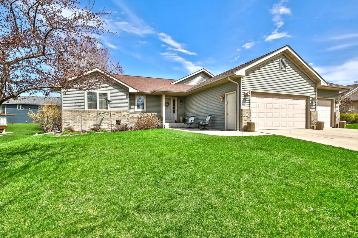 870 Brook Lane Ne, Owatonna, MN 55060 - #1