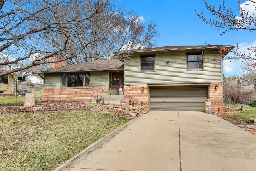 5116 Meadow Ridge, Edina, MN 55439 - #2