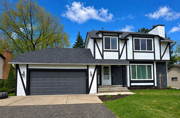 8709 64th Avenue N, Brooklyn Park, MN 55428