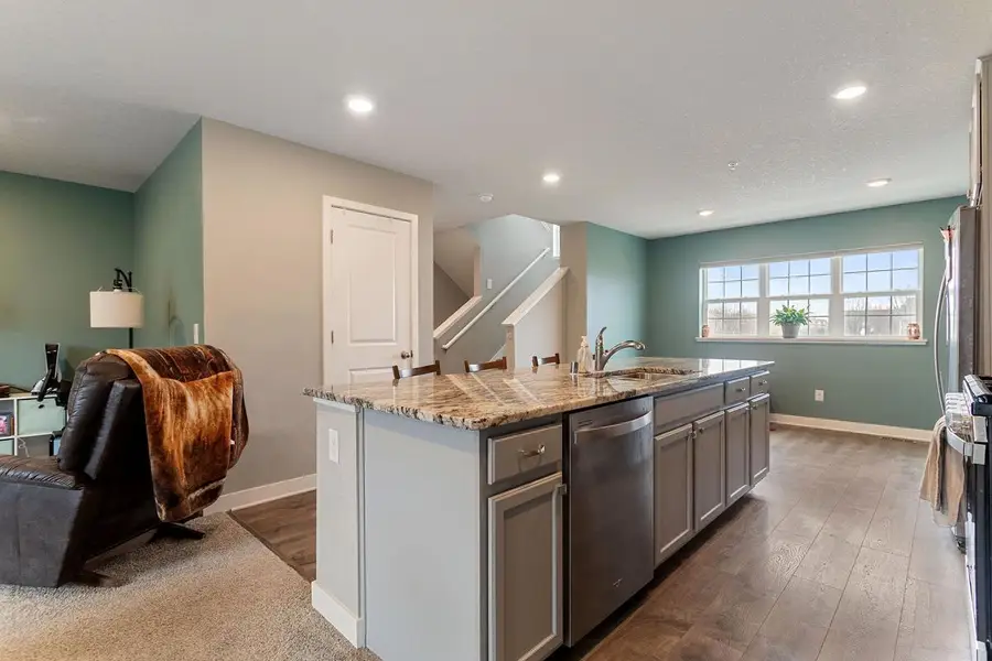 5205 Oak Grove Parkway N, Brooklyn Park, MN 55443 - #3