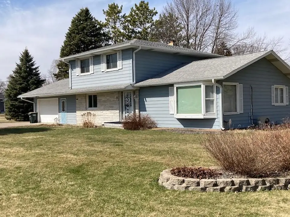 693 Stearns Avenue E, Eden Valley, MN 55329 - #1