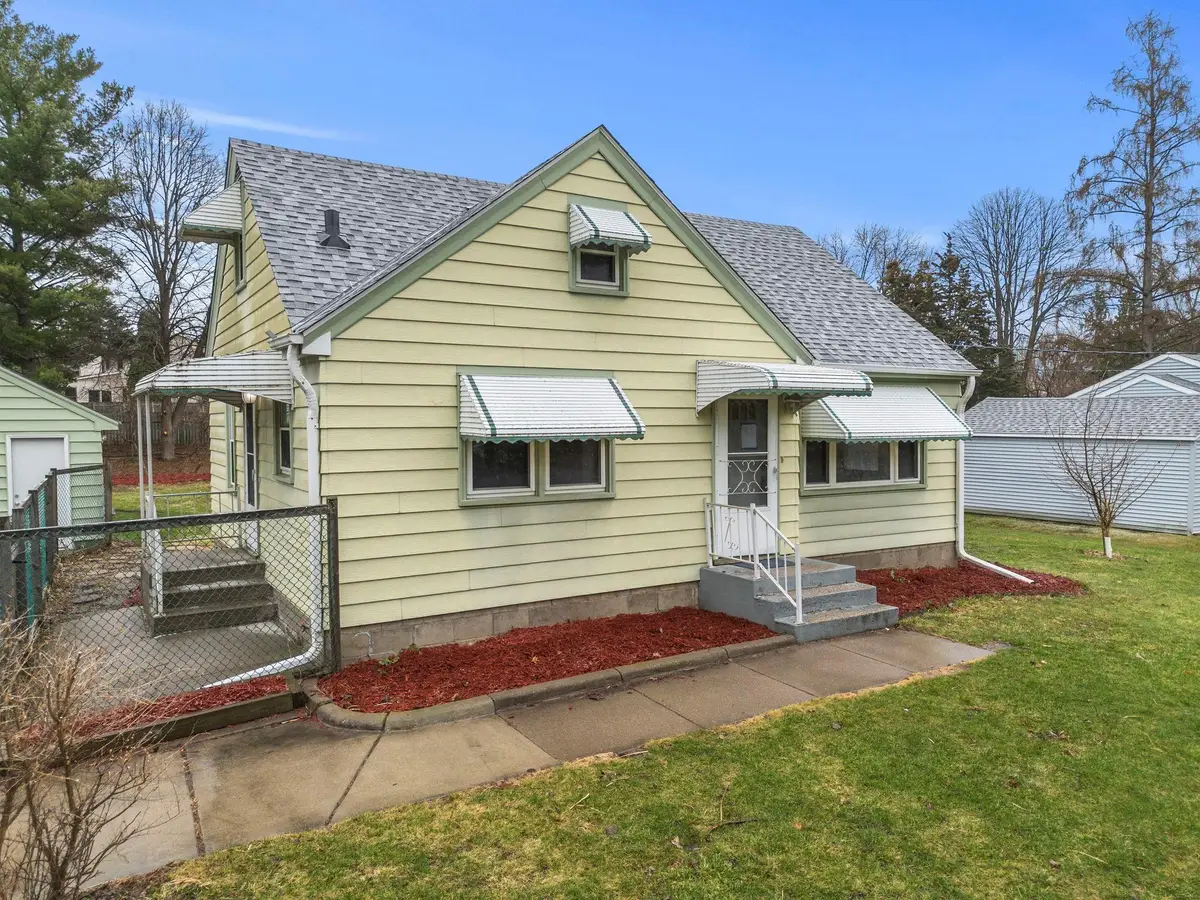 3474 White Bear Avenue N, White Bear Lake, MN 55110 - #1