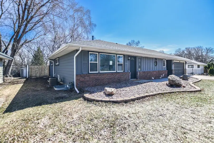 6611 Mckinley Street Ne, Fridley, MN 55432 - #3