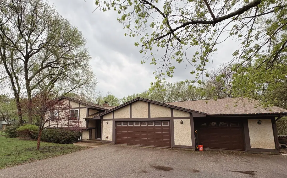 3920 Glendale Drive, Chanhassen, MN 55331 - #1