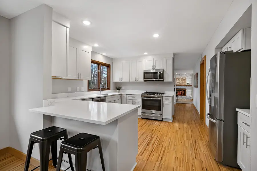 1287 Nursery Hill Lane, Arden Hills, MN 55112 - #2