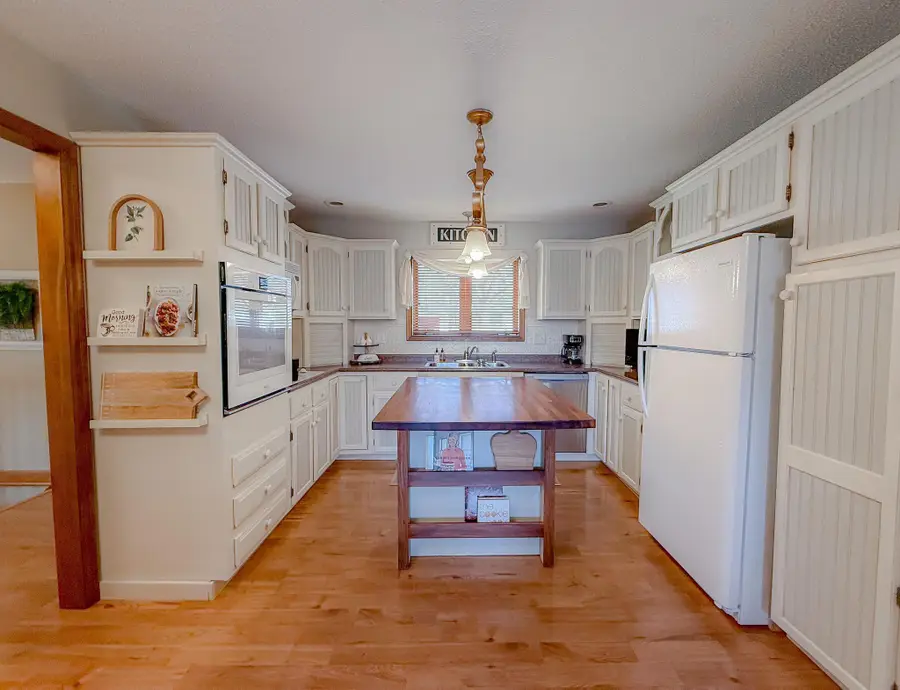 7877 73rd Street S, Cottage Grove, MN 55016 - #3