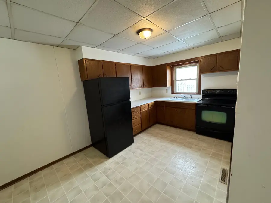 331 E Vine Street, Owatonna, MN 55060 - #3