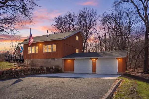 380 202nd Street #M, Osceola, WI 54020