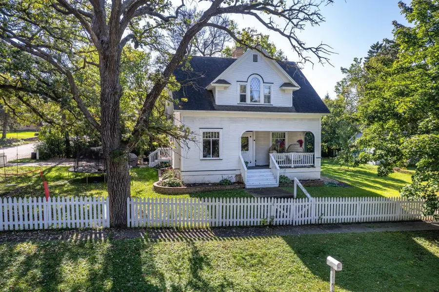 322 3rd Avenue Se, Pelican Rapids, MN 56572 - #2