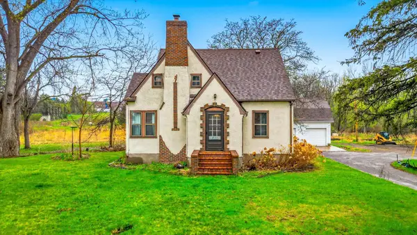 2533 Snelling Curve, Roseville, MN 55113