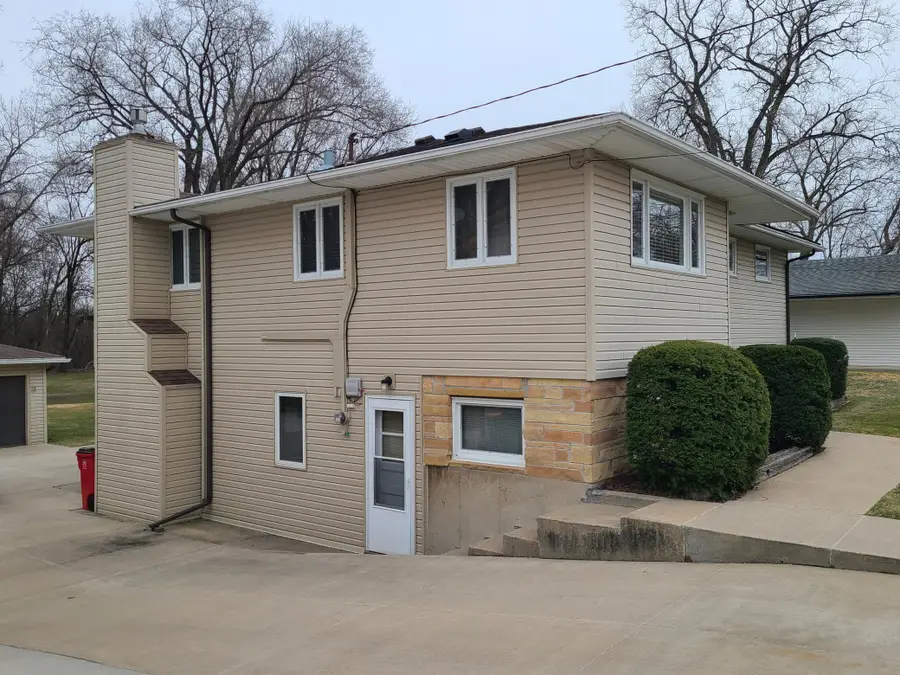 320 17th Avenue Ne, Rochester, MN 55906 - #3