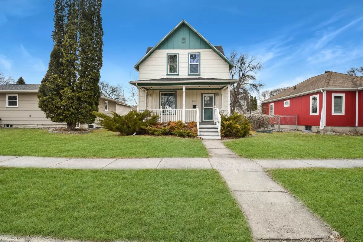 451 16th Avenue S, Fargo, ND 58103 - #1