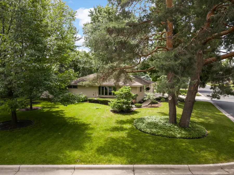 3719 Baillif Place, Bloomington, MN 55431 - #3