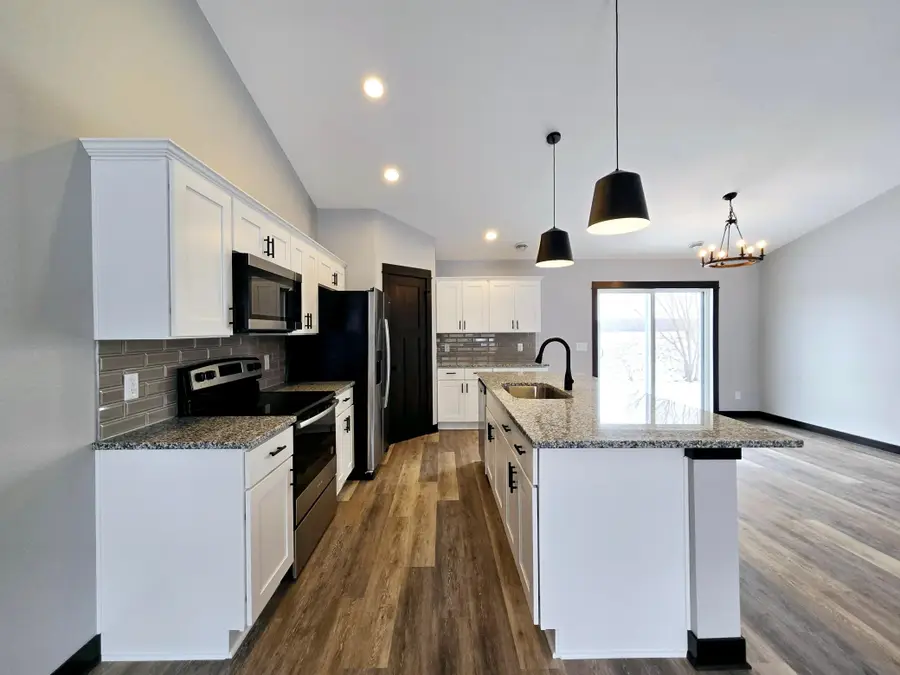 641 3rd Street E, Gaylord, MN 55334 - #3