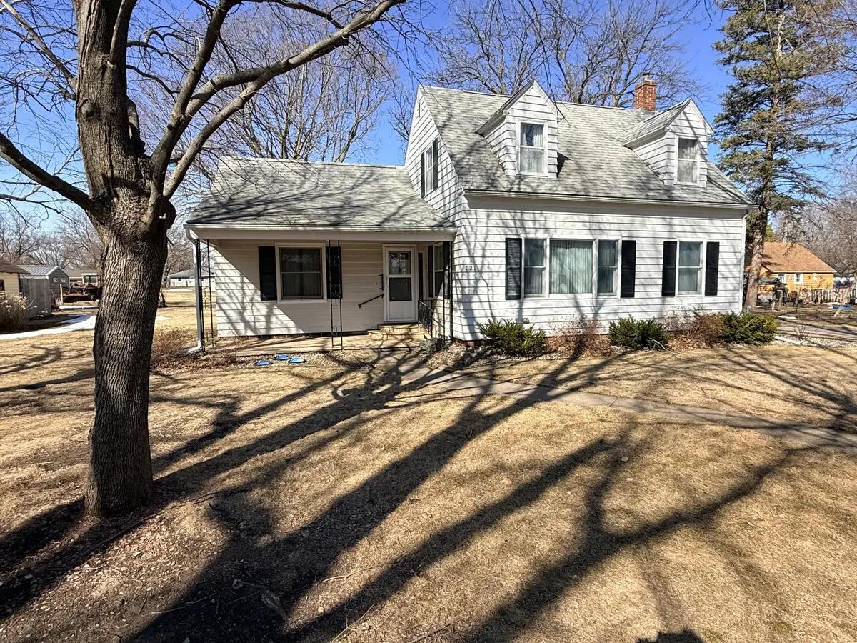 721 7th Street, Walnut Grove, MN 56180 - #1