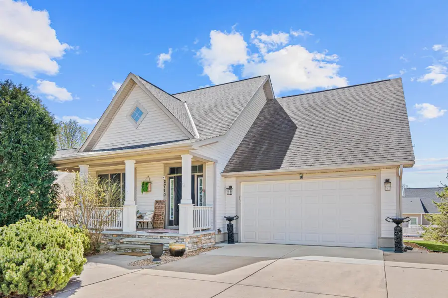 2710 Red Splendor Circle E, Maplewood, MN 55119 - #2