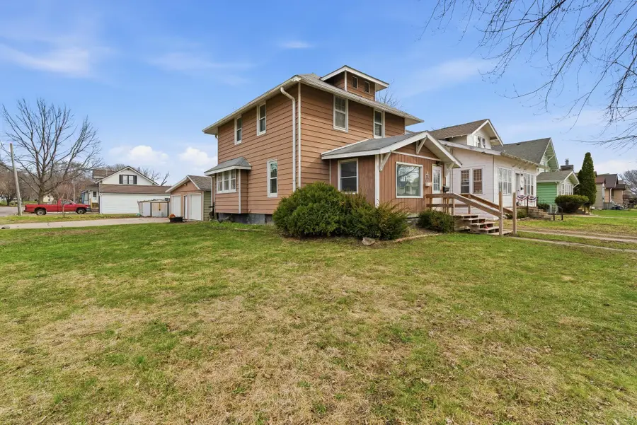 701 E 1st Street, Fairmont, MN 56031 - #2