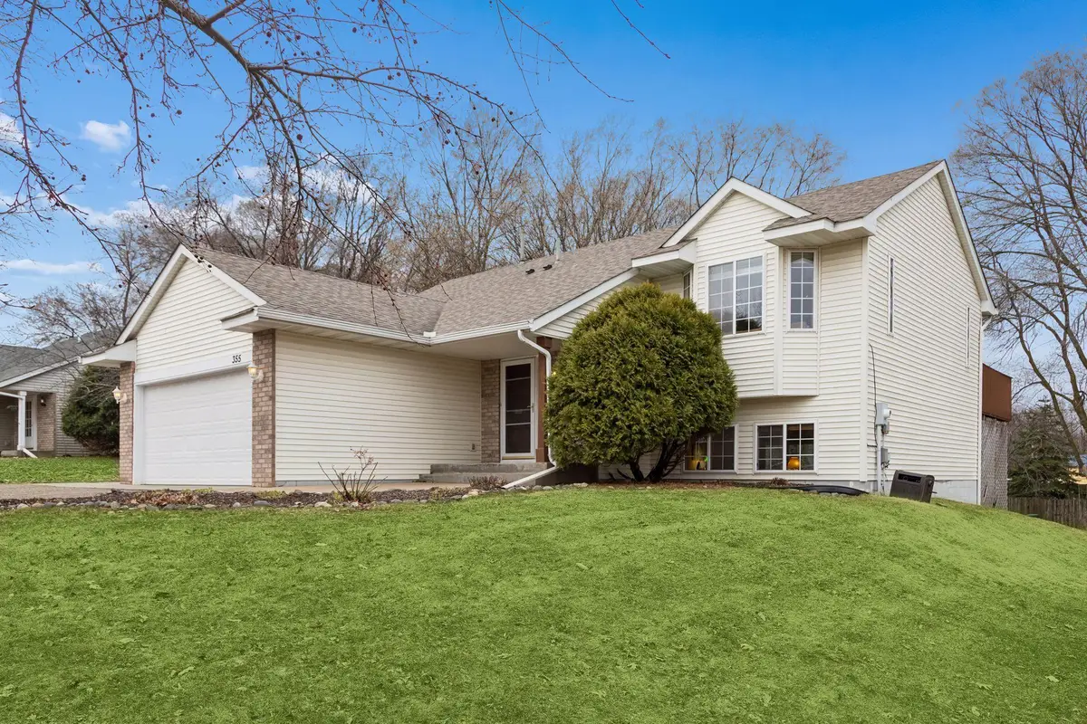 355 Parkview Lane S, Maplewood, MN 55119 - #1