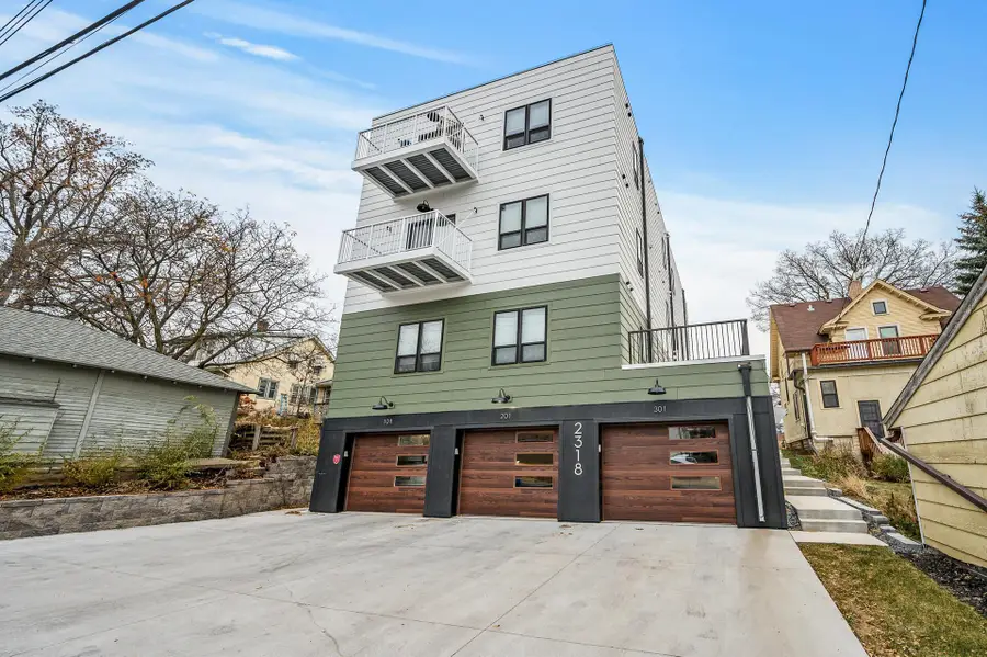 2318 Johnson Street Ne #201, Minneapolis, MN 55418 - #2