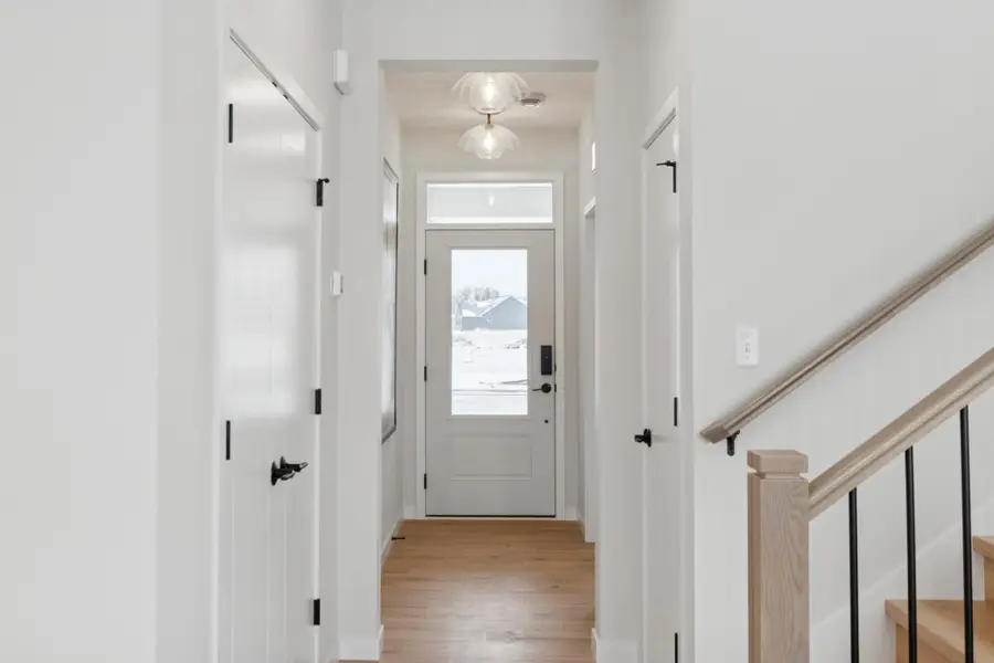 3496 Knightsbridge Trail N, Lake Elmo, MN 55042 - #2