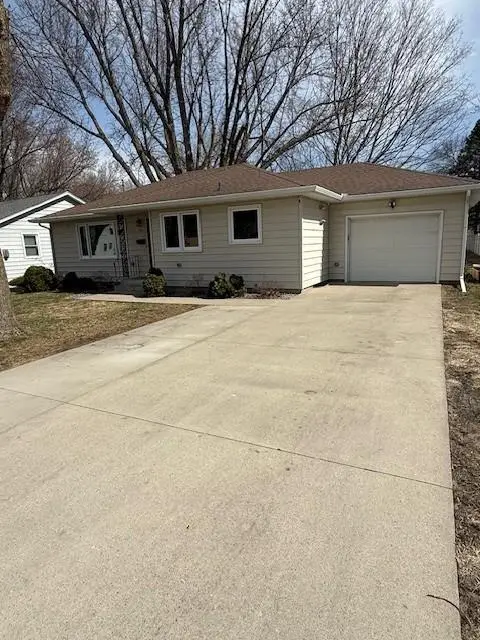 901 5th Street Sw, Waseca, MN 56093 - #3