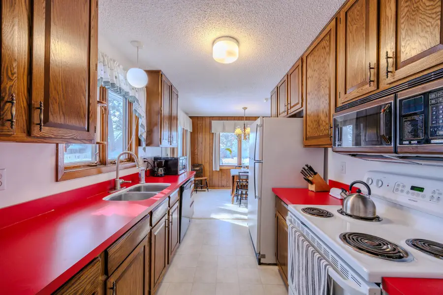 1804 Delton Avenue Nw, Bemidji, MN 56601 - #3