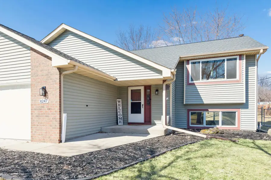 8247 Peony Lane N, Maple Grove, MN 55311 - #2