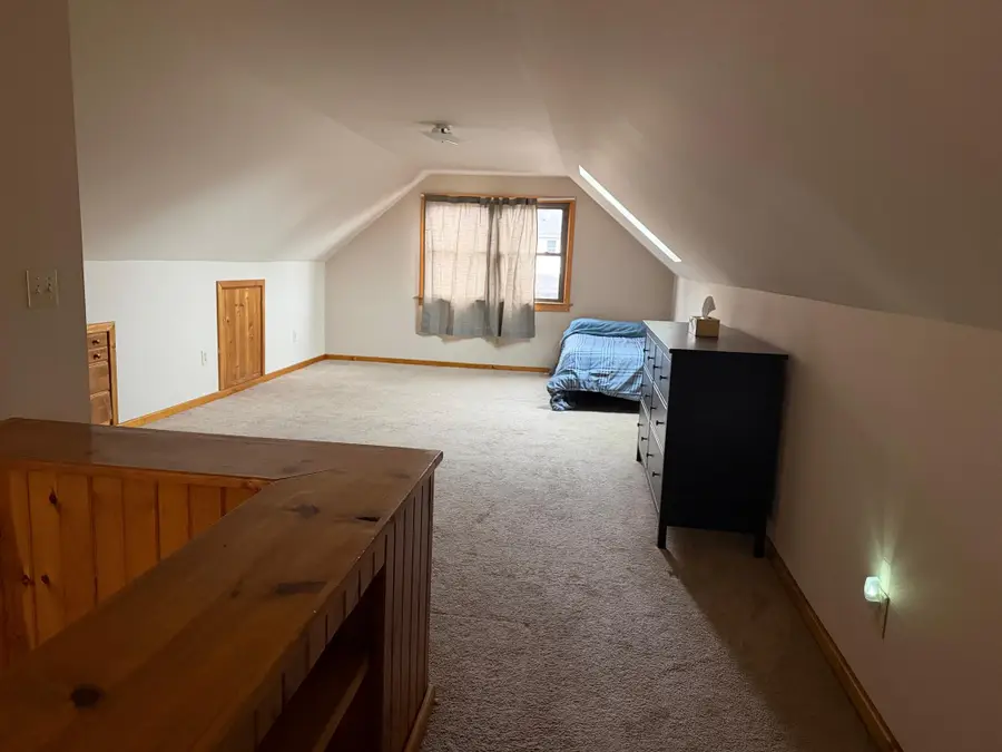 982 Geranium Avenue E, Saint Paul, MN 55106 - #3