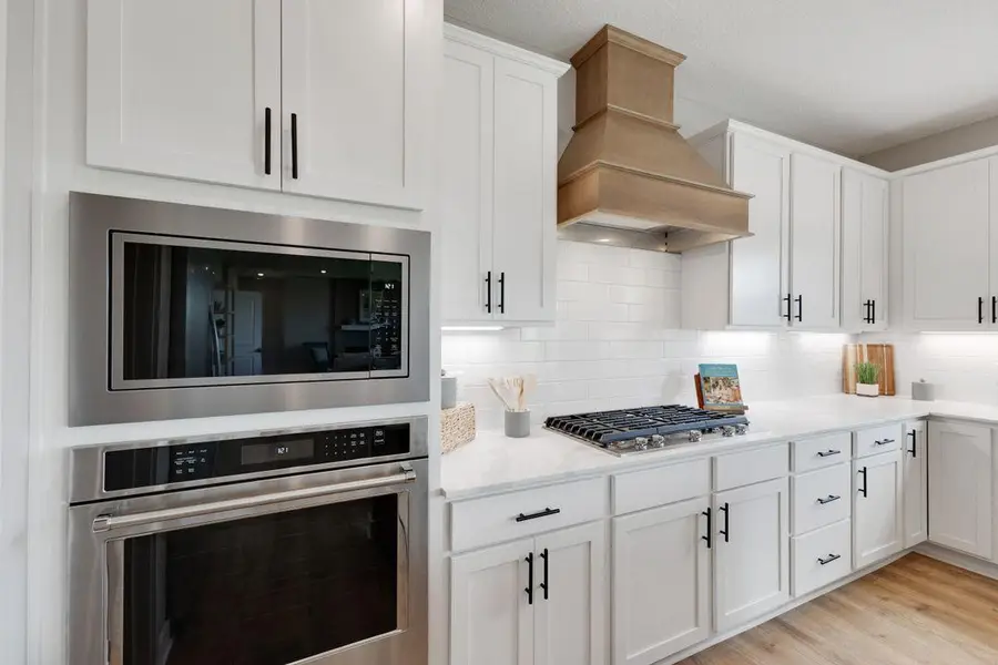 2066 Kestrel Drive, Shakopee, MN 55379 - #2