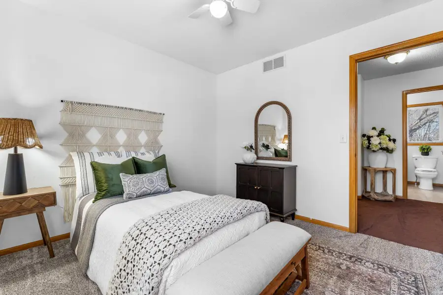 1685 Arlington Avenue E, Saint Paul, MN 55106 - #3