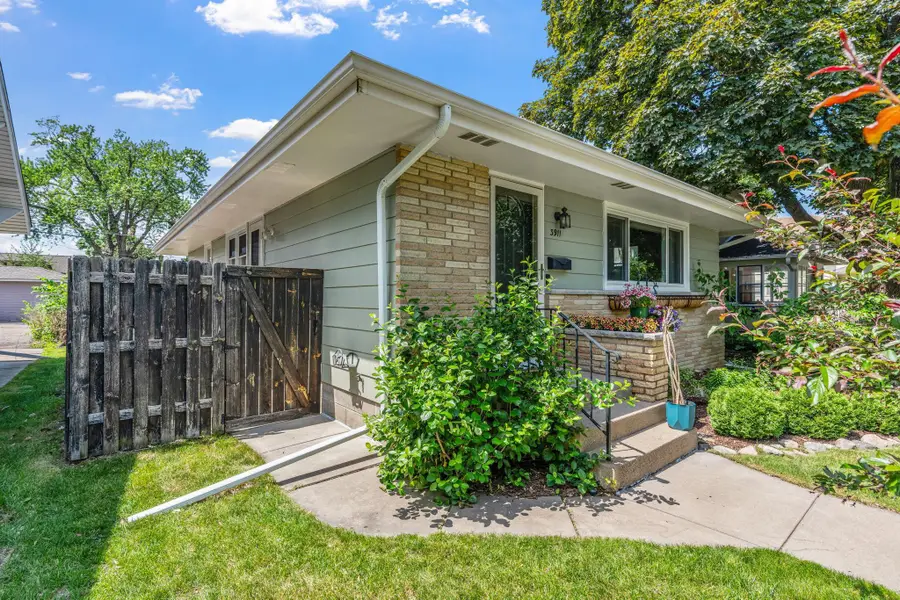 3911 Upton Avenue N, Minneapolis, MN 55412 - #3
