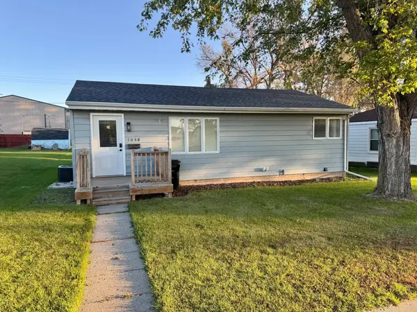 1058 5th Street Sw, Valley City, ND 58072