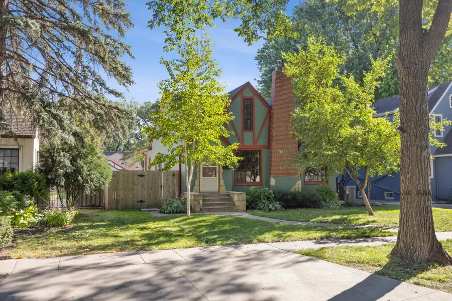 1349 4th Street N, Fargo, ND 58102 - #2