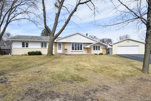 2249 113th Avenue Nw, Coon Rapids, MN 55433