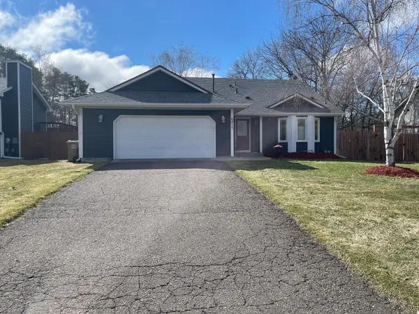 6817 29th Street N, Oakdale, MN 55128