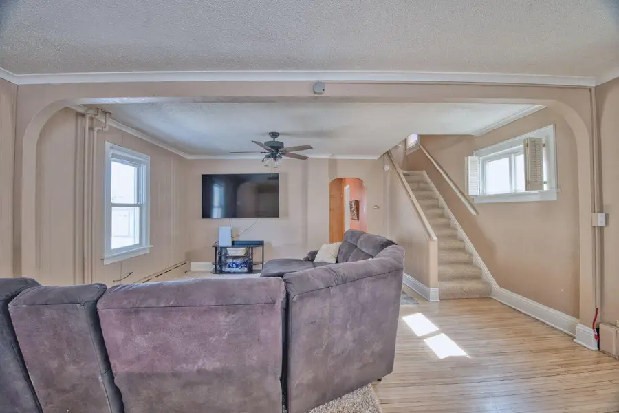 1522 13th Avenue E, Hibbing, MN 55746 - #3