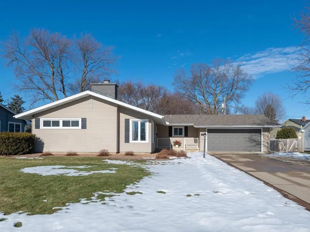 708 Tatepaha Boulevard, Faribault, MN 55021 - #1