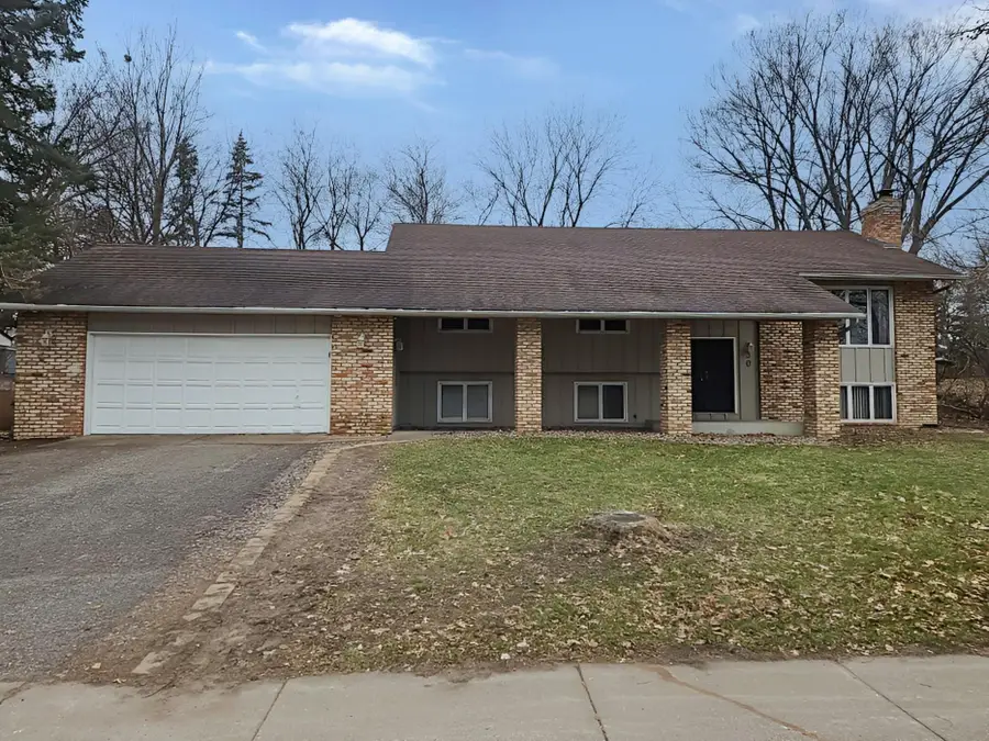 30 16th Avenue Sw, New Brighton, MN 55112 - #3