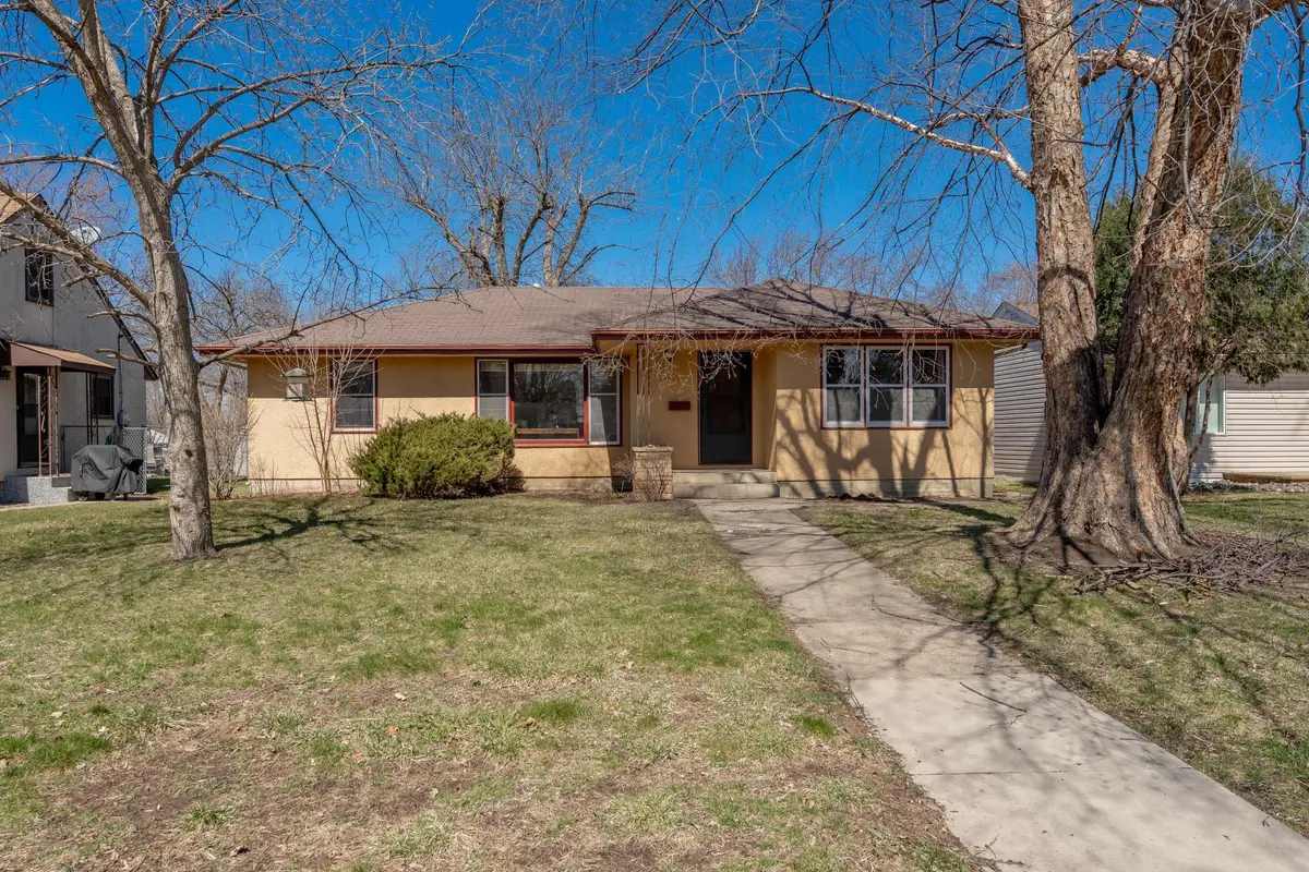 709 Shakopee Avenue E, Shakopee, MN 55379 - #1