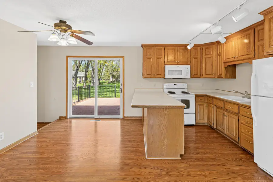 715 County Road C W, Roseville, MN 55113 - #3
