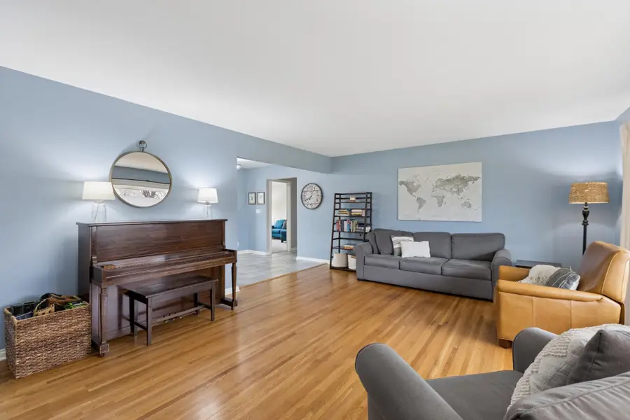 8101 32nd Avenue N, Crystal, MN 55427 - #2